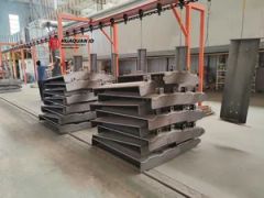 Industrial Paint Spray Booth with Work Platform and Safety Railing - Image 4