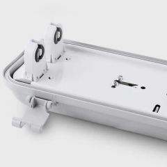 Durable Weatherproof LED T8 Triproof Lighting Fixture for Aquariums - Image 3