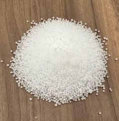 Urea (Nitrogen Fertilizer) Prilled/Granular Urea 46-0-0 is a solid, high-concentration nitrogen fertilizer - Image 2