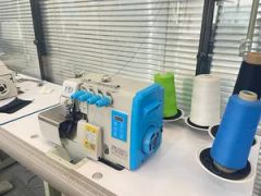 St 747e Direct Drive Motor Overlock Industrial Sewing Machine Textile Machine - Image 6