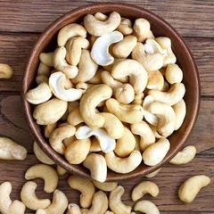 Premium Fresh Cashew Nuts Bulk Supply Natural Healthy Snack Wholesale Direct from Factory for Cooking and Baking - Image 5