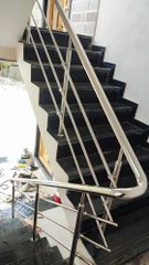 Balcony Stainless Steel Staircase Railing, For Home Design Bar Thickness 3 mm Durability High Position Balcony Material Grade SS - Image 3