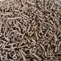 Wholesale Fir Spruce Oak Beech Wood Pellets Enplus 15KGS 6mm Heating System for A1 Class in Bags - Image 1