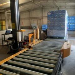High Efficient Stretch Film Mobile Packing Machine for Manual Vertical Pallet Online Wrapping Machine with Lift Membrane Frame - Image 1