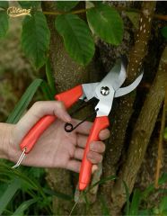 Titans Low Price Pruning Scissors for Gardening G.W 172g MOQ 100PCS Origin China Brand Titans Head Color Red Folded - Image 5