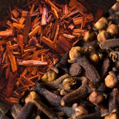 Popular Choice Black AD Processed Raw Cloves Commercial Grade Spice 30Kg Bulk Supply for Seasoning Culinary - Image 2