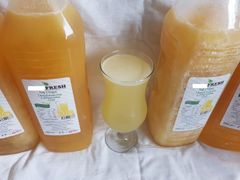 Freshly Squeezed Fruit Juice Variety Flavors (Lemon Mango Orange) Sugar Honey Collagen Halal Certified Packaged Bottles Bulk - Image 3