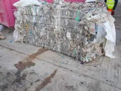 Semi-Automatic Horizontal Baler Machine with Manual Feeding for Scrap Metal/Straw/Plastic - Image 3