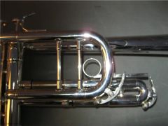 Middle Level C Key Trumpet (CTR-245S) / C Key Trumpet Origin China Color Silver Kind Trumpet Trademark CANEX Age - Image 4