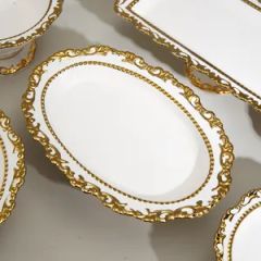 Premium Quality European Gold Ceramic Dinnerware Set 10 Inch Footed Flat Plate - Image 4