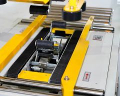 Semi-Auto Carton Case Strapping Sealing Packing Machine for Box Packing Assembly Line - Image 4