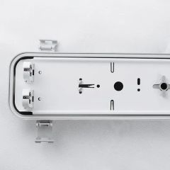 Durable Weatherproof LED T8 Triproof Lighting Fixture for Aquariums - Image 2