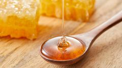 100% Natural Liquid Comb Honey Pure and Pure Dried Liquid Form Packed in Bulk Bottle - Image 5