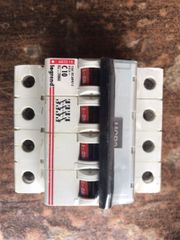 45A 440V Circuit Breaker Phase Three Phase Rated Current 45A Rated Voltage 440V Material Porcelain Poles Number 3 Pole Classification Type - Image 2