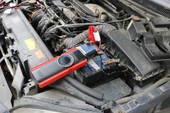 8000mAh Multi-Function Jump Starter for Car Pump (49220057) Weight 800g Capacity 8000mAh Output Voltage 5V Peak Current - Image 5