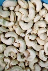 Cashew Nuts Kernels Vietnam high Quality creamy Texture Grade W240 W320 flavor Rich – product photo 2, product detail gallery