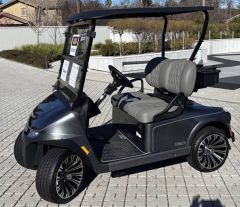 China Factory 2 Seat Electricity Golf Cart with 4 Wheel Brake for Off Road Hunting 2 Seat off Road Golf Cart - Image 4
