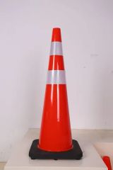 CE Factory Made PVC Traffic Cone Weight 1.8kg Trademark Aroad Certification CE HS Code 3926909090 Model NO. TTC20302-3 Feature Being - Image 2