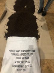 Bulk Premium Black Pepper Whole and Ground, Produced from Carefully Harvested Peppercorns with Advanced Cleaning and Processing Technology to Guarantee Purity, Intense Flavor, Consistent Quality, and International Export Standards for Food Industry, Retail, Restaurants, and Wholesale Distribution – product photo 4, product detail gallery