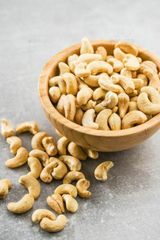 Hot Product! 100% delicious, high quality Vietnamese cashew nuts W240, plump nuts produced in Vietnam, suitable for making cakes, candies, and dieting - Image 3