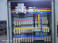 Feeder Pillars Phase Three Phase Current Rating (A) 250 A Busbar Material Aluminium Features Canopy / Rain Hood Mounting Type Floor - Image 1