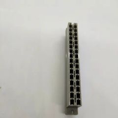 DIN Power D Type Female Crimp 32 Pin Housing - Image 2