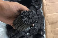 Imported Mangrove Wood Charcoal in Bulk Stick and Round Patterns Black BBQ Briquettes Always Available - Image 4