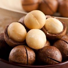 Premium Raw Macadamia Nuts Organic Non-GMO Vacuum Packed Retail Packaging in Shell Macadamia Nuts or Kernel - Image 1