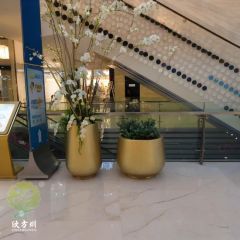 European Style Country Style Fiberglass Flower Pots - Image 6