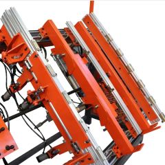 High Efficient Multifunctional Pneumatic Lift Pallet Nailing Table - Image 5