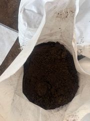 Vermicompost Origin India Form Granular / Crumbly Texture Granular Crumbly Raw Material Cow Dung & Biodegradable Organic Waste - Image 1