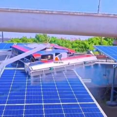 Advanced Solar Cleaning Equipment for Professional Rooftop Use Robots - Image 5