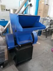 Industrial Crusher for Plastic Recycling Trademark GT Power 4kw-11kw Certification CE Model NO. 200-700 Output 100-400kg/H - Image 1