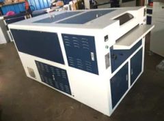 King -Size UV Coating Machine - Image 3