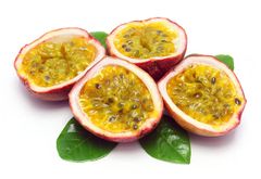 Wholesales Price Fresh Fruit Natural Sweet Passion fruits With 2kg/carton Packaging From Vietnam For Export - Image 6