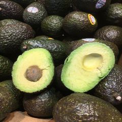 Fresh Avocado Fresh Fruit/Premium Quality Fresh Fuerte/Hass Avocados for Sale Best Quality - Image 2