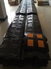 High Quality Traffic Recycled Rubber Car Ramps Curb Ramps Rubber Speed Bump - Image 5