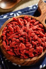 Organic Goji Berry OEM Size Small Package Lowest Price MOQ 500kg OEM/ODM Yes Model NO. OEM Custom Support Type Dried Goji - Image 4