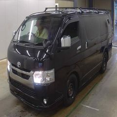 Professional 2022 Hiace Left Hand Drive Diesel Van Manual Transmission Euro 4 Emission Standard 11-20 Seats - Image 1