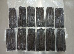 Vanilla Bean Grade A Max. Moisture (%) 25-30% Packaging Vakum Food - Image 2