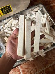 Purple Taro Stick (Fried / Dried) Origin Vietnam Moisture Level -18°c Length 3 Cm (customizable As Per Buyer’s Request) Shelf Life 12 Months (dried) Or 18 Months (frozen) - Image 4