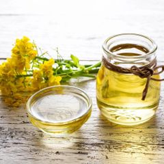 Palm Oil Refined Cooking Oil Plant Based Edible Oil High Quality Neutral Taste Suitable for Cooking and Frying - Image 3