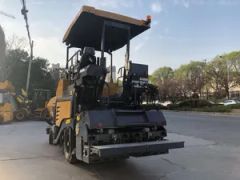 Road Machinery 1.8-4.5m Wheel Type Paver Road Asphalt Concrete Paver RP453L for Road Airport - Image 5