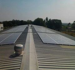 Medium Single Phase Solar Power System Metering Current 5 A Voltage 240 V Accuracy 99.5% Power Mode Medium Illuminance 900 - Image 1