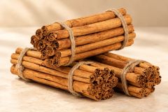 Explore our carefully selected range of authentic Sri Lankan products: Ceylon Cinnamon Quills, Cinnamon Chips, Cinnamon – product photo 1, product detail gallery
