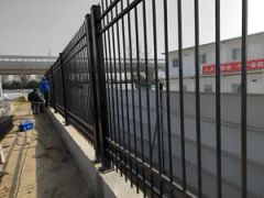 Versatile Iron Railing System for Secure and Stylish Balconies - Image 5