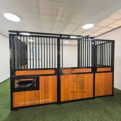 Durable Enclosed Horse Barn Stall Ideal Housing Equipment for Farm - Image 1