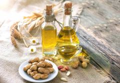 Pure Refined Peanut Oil With Mild Flavor Clear Appearance And Smooth Cooking Performance - Image 3