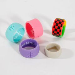 Factory Womens Silicone Rubber Rings Finger Rings with Custom Logo - Image 2