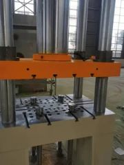 Four-Column Hydraulic Press Machine with Core Pressure Vessel Component Final Form Plate Welding - Image 4